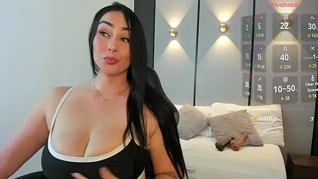 ashly moonn online show from 6, 5, 2026