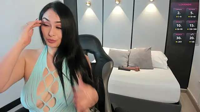 Snapshot of ashly_moonn chatting on 21, 7, 2026 ashly moonn online show from 21, 7, 2026