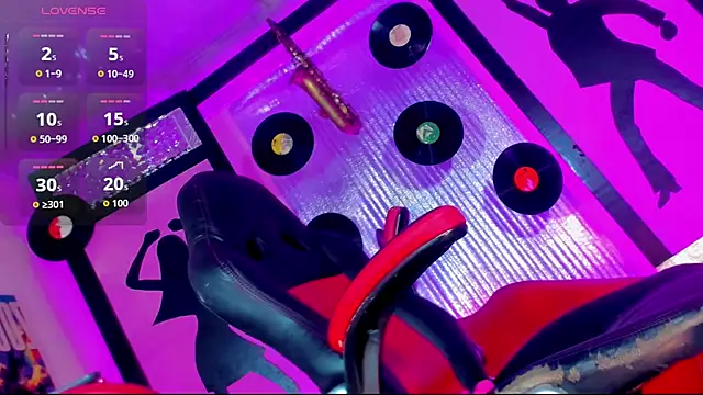 Alondra Campbell online show from 26, 9, 2025