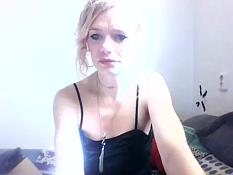 Snapshot of Czech_slut_whore-wife chatting on 21, 9, 2025 Czech slut whore-wife online show from 21, 9, 2025