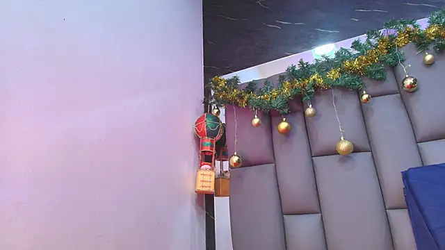 kissme luna online show from 15, 12, 2025