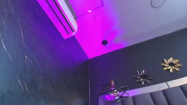 kissme luna online show from 5, 11, 2025