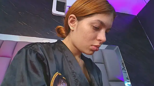 kissme luna online show from 26, 11, 2025