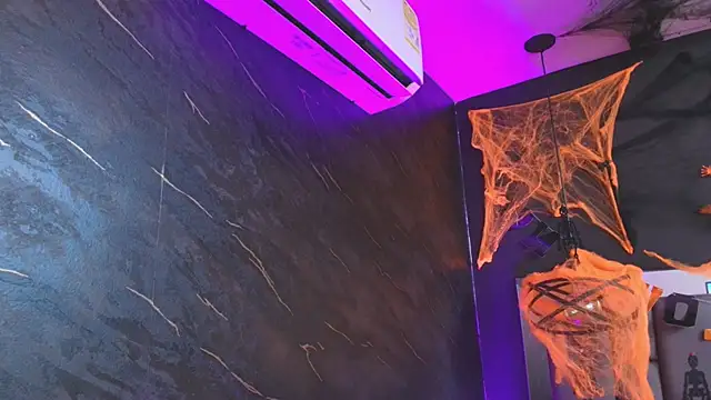 kissme luna online show from 26, 10, 2025