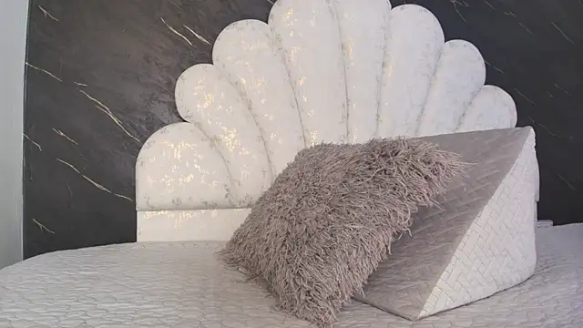 kissme luna online show from 16, 3, 2026