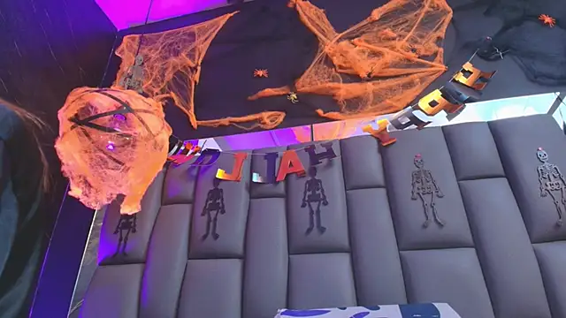 kissme luna online show from 31, 10, 2025