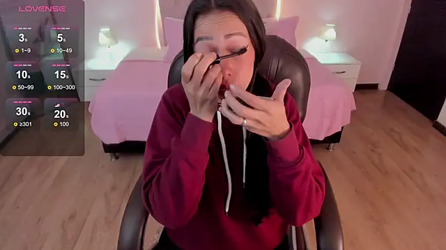 Mariam Lopez   online show from 14, 4, 2026