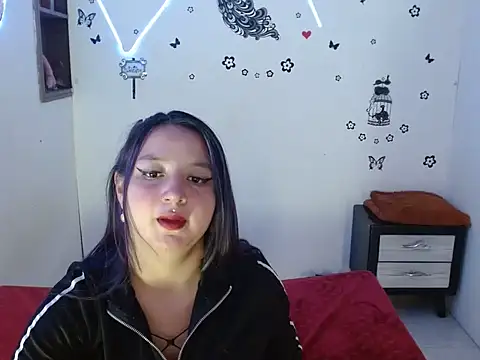 Snapshot of Mia2xsmith chatting on 9, 11, 2025 Mia2xsmith online show from 9, 11, 2025