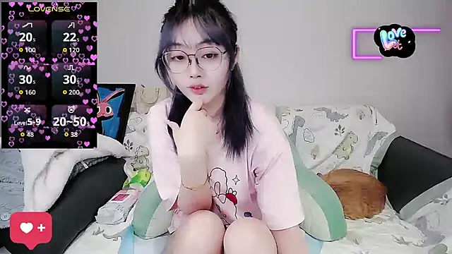 Snapshot of baby-yaya20 chatting on 31, 10, 2025 baby-yaya20 online show from 31, 10, 2025