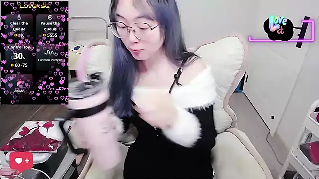 baby-yaya20 online show from 22, 12, 2025