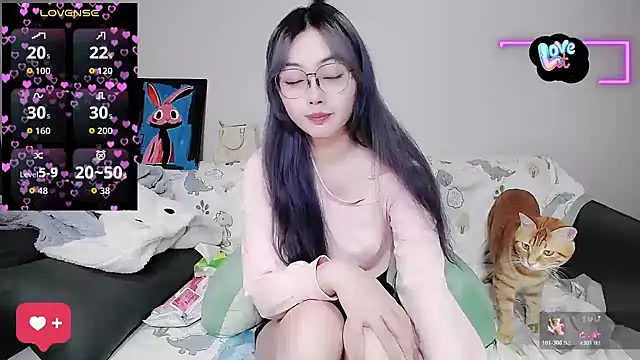 Snapshot of baby-yaya20 chatting on 29, 10, 2025 baby-yaya20 online show from 29, 10, 2025