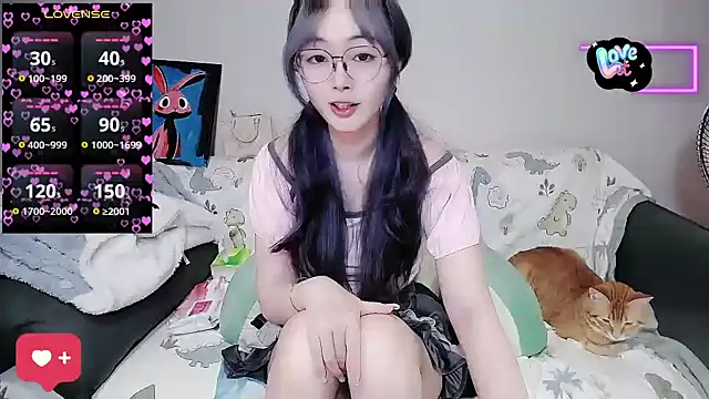 Snapshot of baby-yaya20 chatting on 28, 10, 2025 baby-yaya20 online show from 28, 10, 2025