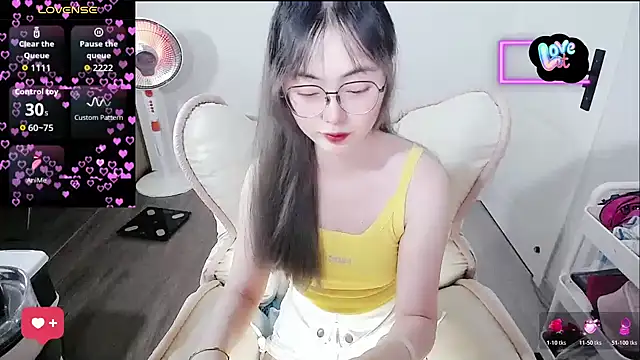 baby-yaya20 online show from 14, 3, 2026