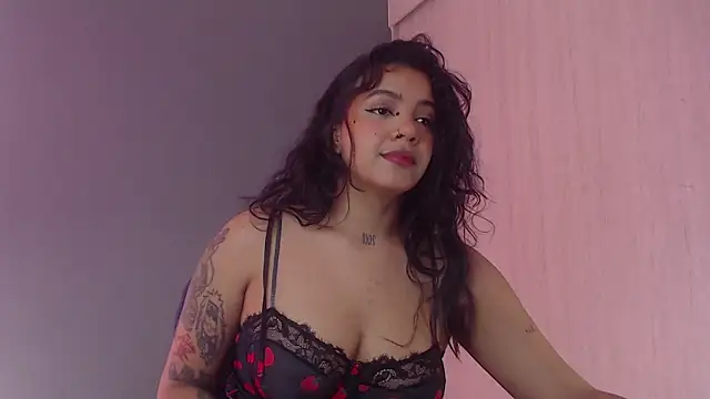 Snapshot of ObeyVal chatting on 15, 11, 2025 ObeyVal online show from 15, 11, 2025