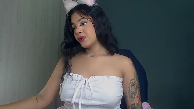 Snapshot of ObeyVal chatting on 28, 10, 2025 ObeyVal online show from 28, 10, 2025