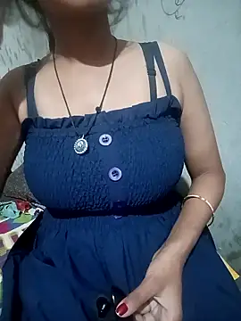 Snapshot of Cute_Aaisha chatting on 4, 10, 2025 Cute Aaisha online show from 4, 10, 2025