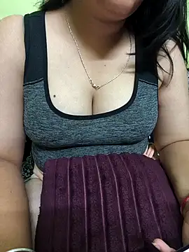 Monika 9Gupta070 online show from 11, 9, 2025