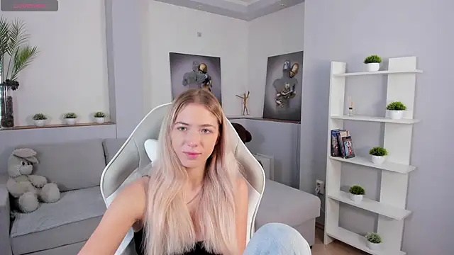 Susan Mimi online show from 18, 10, 2025