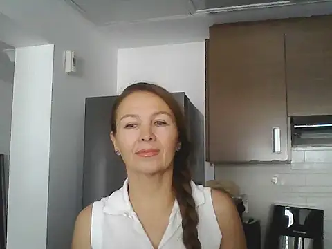 Avelinii online show from 20, 5, 2026