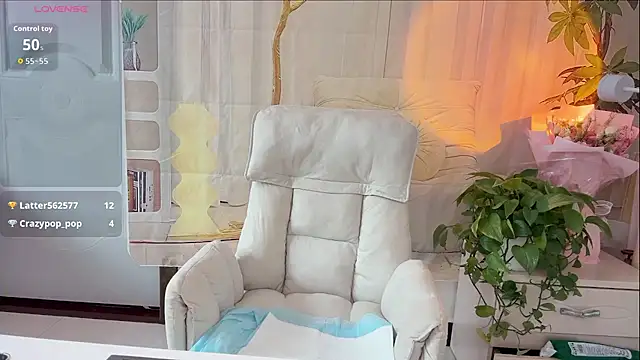 Snapshot of Crystal_168 chatting on 16, 5, 2026 Crystal 168 online show from 16, 5, 2026