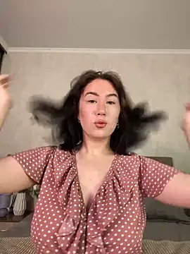 CurvyWoman- online show from 15, 9, 2025