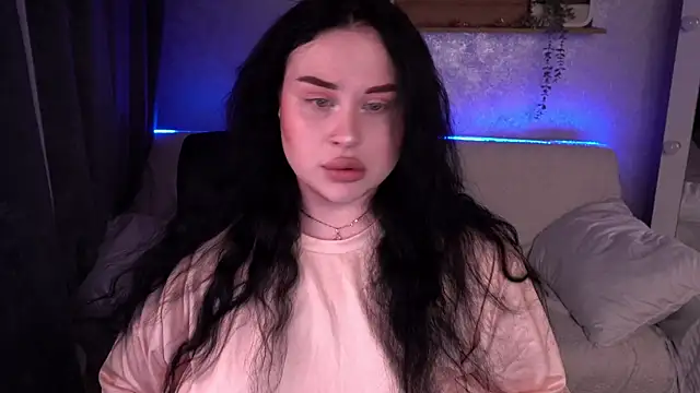 SerahMirabeli online show from 5, 11, 2025