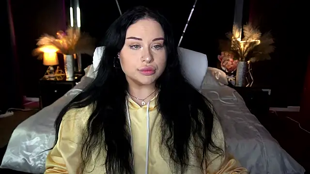 SerahMirabeli online show from 14, 11, 2025