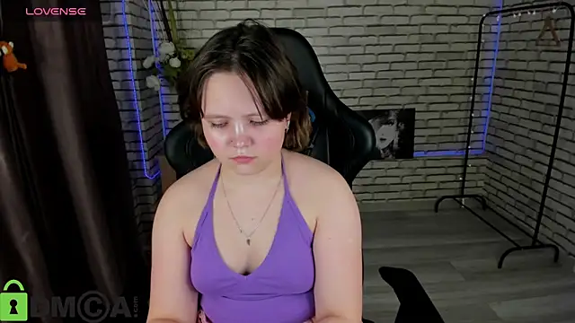 Snapshot of Mila__Cutee chatting on 22, 11, 2025 Mila Cutee online show from 22, 11, 2025