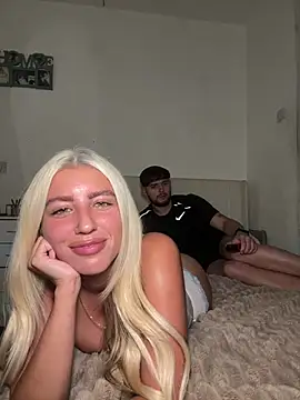 Snapshot of BlondeBetty chatting on 6, 8, 2026 BlondeBetty online show from 6, 8, 2026