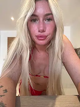 SexySaraxxoo online show from 24, 6, 2026