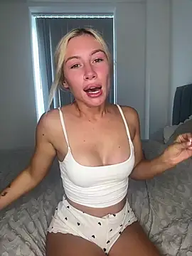 SexySaraxxoo online show from 20, 7, 2026