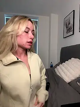 SexySaraxxoo online show from 14, 1, 2026