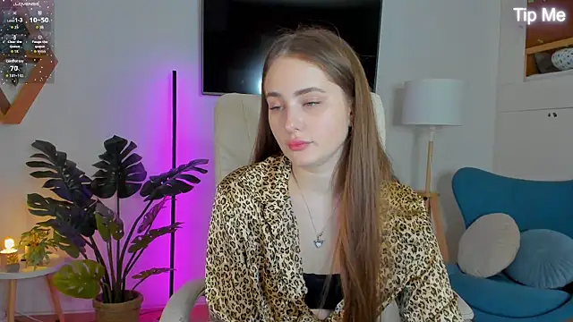 Sweet  Amily online show from 9, 11, 2025