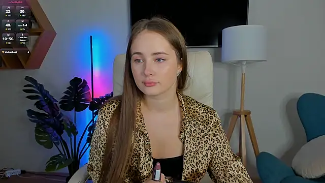 Sweet  Amily online show from 26, 9, 2025