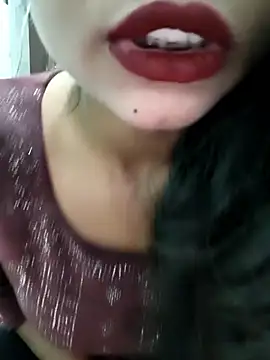 Itz Mayra  online show from 12, 1, 2026