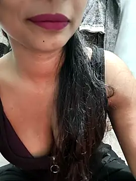 Itz Mayra  online show from 8, 1, 2026