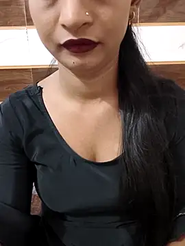 Itz Mayra  online show from 23, 10, 2025