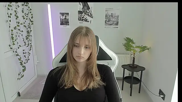 Snapshot of NeyliDream chatting on 26, 5, 2026 NeyliDream online show from 26, 5, 2026