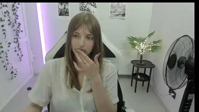 Snapshot of NeyliDream chatting on 26, 6, 2026 NeyliDream online show from 26, 6, 2026