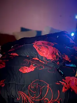 shortywidaphatty online show from 22, 4, 2026