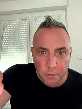 Marronglace1 online show from 12, 1, 2026