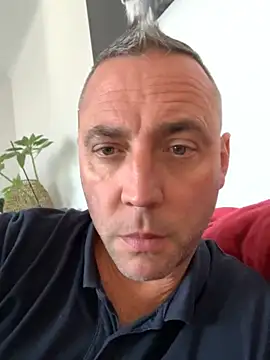 Marronglace1 online show from 2, 11, 2025