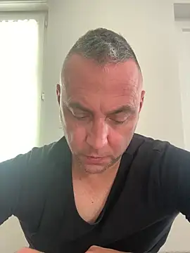 Snapshot of Marronglace1 chatting on 21, 5, 2026 Marronglace1 online show from 21, 5, 2026