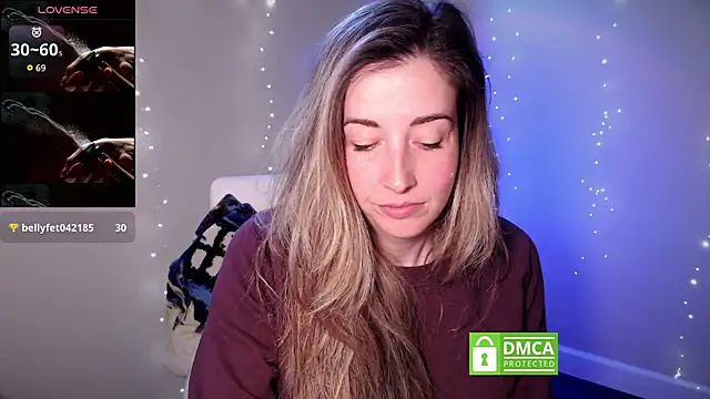 Snapshot of SuggestiveBehavior chatting on 12, 11, 2025 SuggestiveBehavior online show from 12, 11, 2025