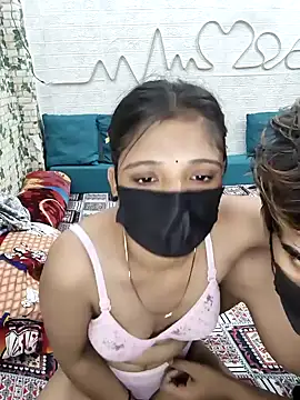 Snapshot of Aahanaaa chatting on 8, 10, 2025 Aahanaaa online show from 8, 10, 2025