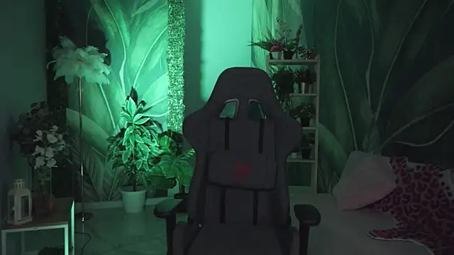 MonicaFarmer online show from 22, 4, 2026