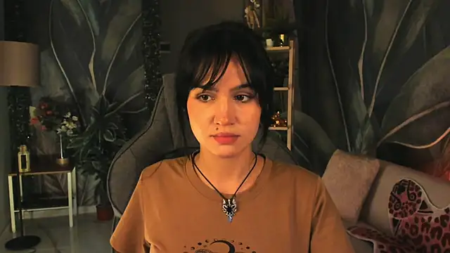 MonicaFarmer online show from 13, 10, 2025