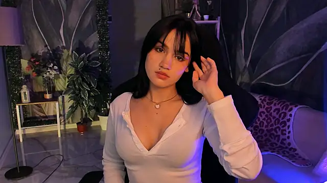 MonicaFarmer online show from 9, 11, 2025