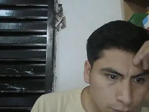 Snapshot of Migueles96 chatting on 13, 9, 2025 Migueles96 online show from 13, 9, 2025