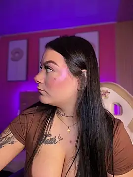 Snapshot of Megaan__More chatting on 21, 6, 2026 Megaan More online show from 21, 6, 2026